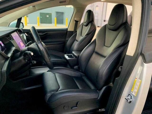 Сірий Тесла Модель Х, об'ємом двигуна 0 л та пробігом 32 тис. км за 7900 $, фото 8 на Automoto.ua