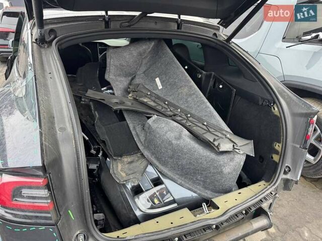 Серый Тесла Модель Х, объемом двигателя 0 л и пробегом 123 тыс. км за 20000 $, фото 13 на Automoto.ua