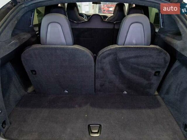 Серый Тесла Модель Х, объемом двигателя 0 л и пробегом 60 тыс. км за 7900 $, фото 6 на Automoto.ua