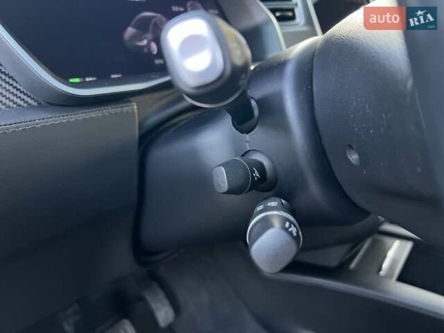 Сірий Тесла Модель Х, об'ємом двигуна 0 л та пробігом 144 тис. км за 28950 $, фото 33 на Automoto.ua