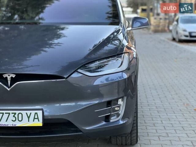 Серый Тесла Модель Х, объемом двигателя 0 л и пробегом 144 тыс. км за 28950 $, фото 15 на Automoto.ua