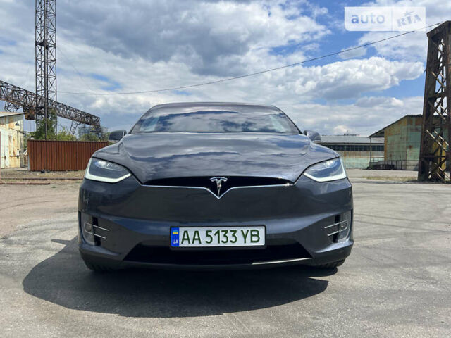 Серый Тесла Модель Х, объемом двигателя 0 л и пробегом 114 тыс. км за 32000 $, фото 8 на Automoto.ua