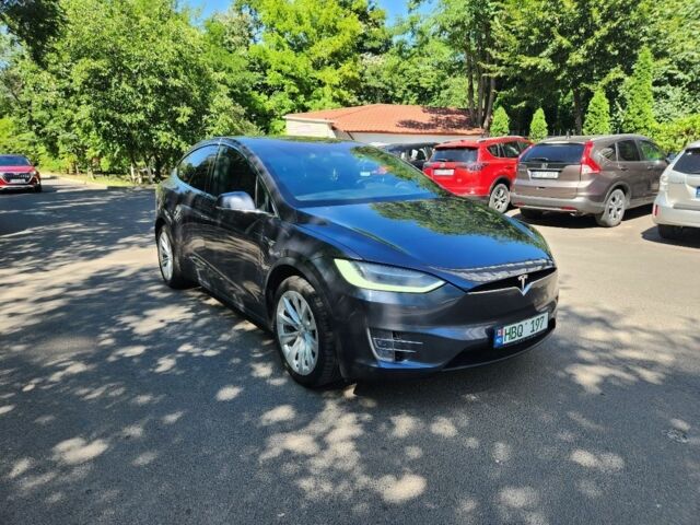 Серый Тесла Модель Х, объемом двигателя 0 л и пробегом 190 тыс. км за 20582 $, фото 2 на Automoto.ua