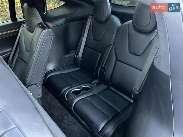 Серый Тесла Модель Х, объемом двигателя 0 л и пробегом 144 тыс. км за 28950 $, фото 25 на Automoto.ua