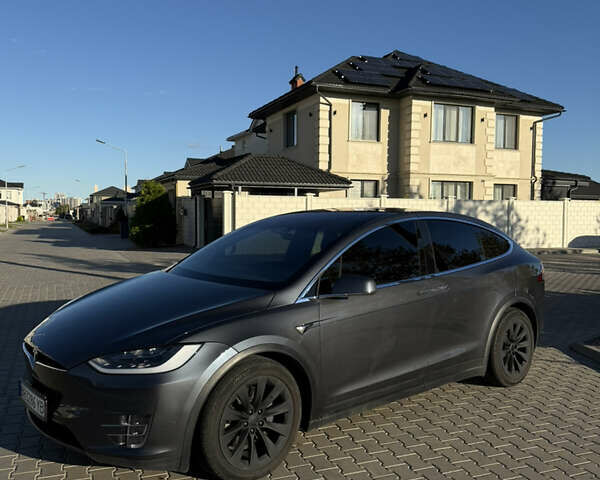 Тесла Модель Х 2018 у Одесі на Automoto.ua Сірий Тесла Модель Х, об'ємом двигуна 0 л та пробігом 185 тис. км за 33000 $, фото 5 на Automoto.ua