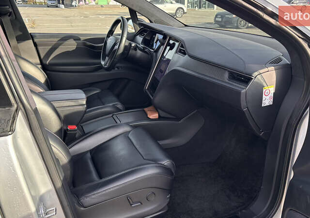 Сірий Тесла Модель Х, об'ємом двигуна 0 л та пробігом 102 тис. км за 29800 $, фото 13 на Automoto.ua