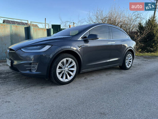 Серый Тесла Модель Х, объемом двигателя 0 л и пробегом 177 тыс. км за 21000 $, фото 5 на Automoto.ua