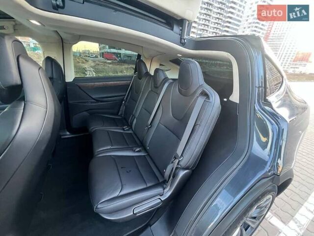 Сірий Тесла Модель Х, об'ємом двигуна 0 л та пробігом 170 тис. км за 23500 $, фото 6 на Automoto.ua