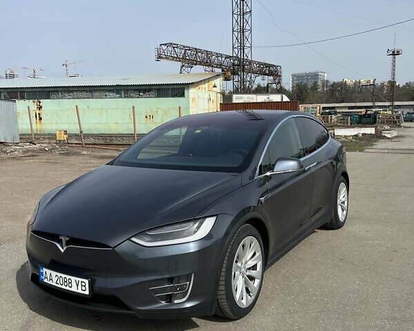 Сірий Тесла Модель Х, об'ємом двигуна 0 л та пробігом 109 тис. км за 33000 $, фото 3 на Automoto.ua