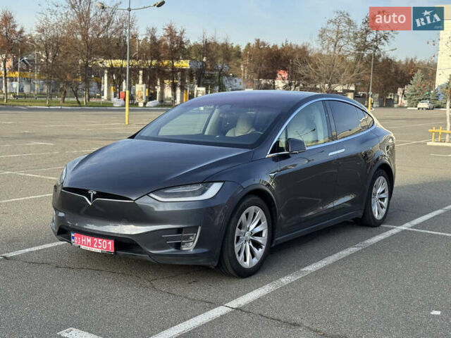 Серый Тесла Модель Х, объемом двигателя 0 л и пробегом 233 тыс. км за 17500 $, фото 5 на Automoto.ua