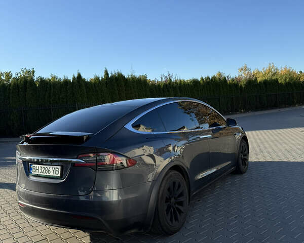 Тесла Модель Х 2018 у Одесі на Automoto.ua Сірий Тесла Модель Х, об'ємом двигуна 0 л та пробігом 185 тис. км за 33000 $, фото 8 на Automoto.ua