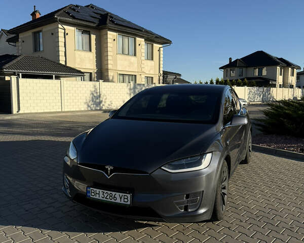 Тесла Модель Х 2018 у Одесі на Automoto.ua Сірий Тесла Модель Х, об'ємом двигуна 0 л та пробігом 185 тис. км за 33000 $, фото 3 на Automoto.ua