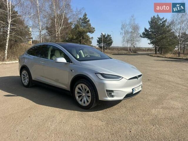 Серый Тесла Модель Х, объемом двигателя 0 л и пробегом 88 тыс. км за 23000 $, фото 3 на Automoto.ua