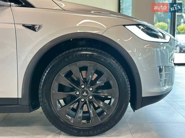 Сірий Тесла Модель Х, об'ємом двигуна 0 л та пробігом 100 тис. км за 22800 $, фото 6 на Automoto.ua