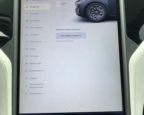 Серый Тесла Модель Х, объемом двигателя 0 л и пробегом 87 тыс. км за 46500 $, фото 42 на Automoto.ua
