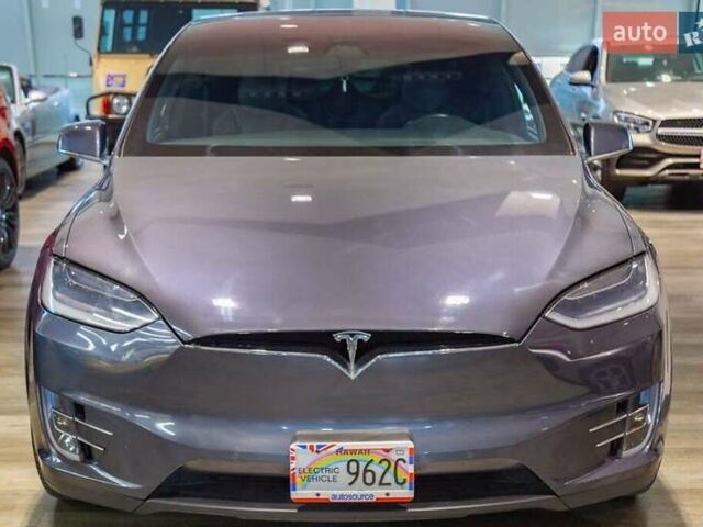 Серый Тесла Модель Х, объемом двигателя 0 л и пробегом 60 тыс. км за 7900 $, фото 2 на Automoto.ua