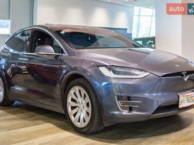 Серый Тесла Модель Х, объемом двигателя 0 л и пробегом 60 тыс. км за 7900 $, фото 1 на Automoto.ua