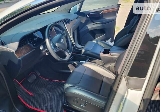 Сірий Тесла Модель Х, об'ємом двигуна 0 л та пробігом 75 тис. км за 32000 $, фото 28 на Automoto.ua