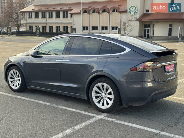 Серый Тесла Модель Х, объемом двигателя 0 л и пробегом 233 тыс. км за 17500 $, фото 17 на Automoto.ua