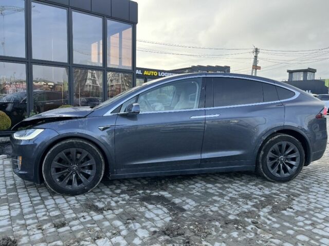 Серый Тесла Модель Х, объемом двигателя 0 л и пробегом 96 тыс. км за 16900 $, фото 5 на Automoto.ua