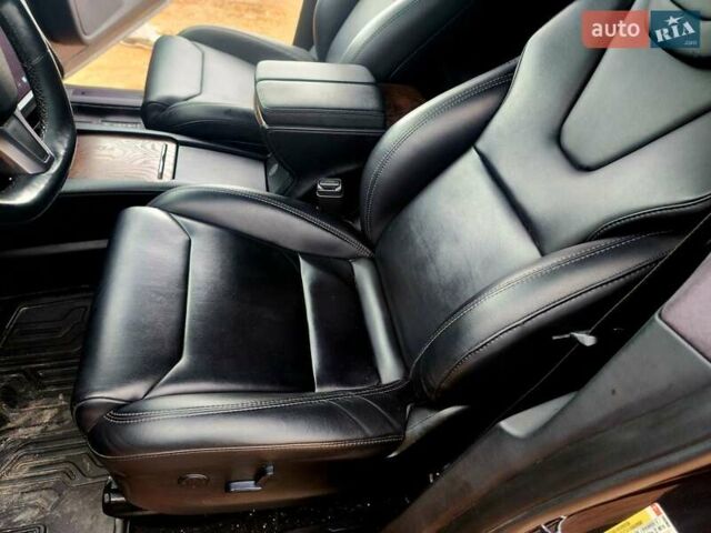 Тесла Модель Х 2018 у Одесі на Automoto.ua Сірий Тесла Модель Х, об'ємом двигуна 0 л та пробігом 185 тис. км за 27500 $, фото 21 на Automoto.ua