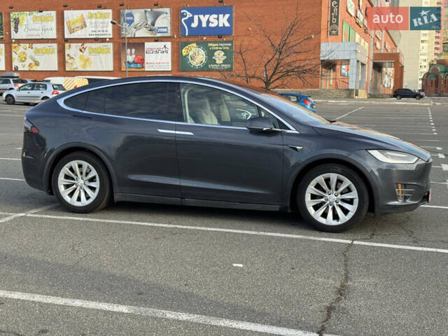 Серый Тесла Модель Х, объемом двигателя 0 л и пробегом 233 тыс. км за 17500 $, фото 31 на Automoto.ua