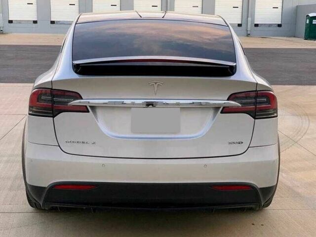 Сірий Тесла Модель Х, об'ємом двигуна 0 л та пробігом 32 тис. км за 7900 $, фото 3 на Automoto.ua