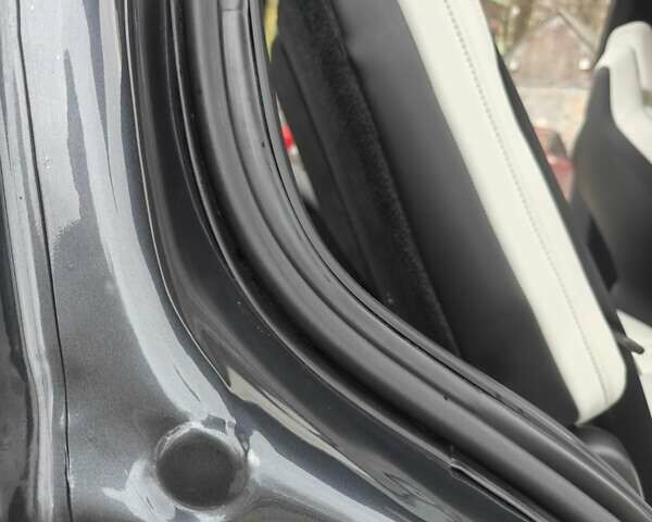 Серый Тесла Модель Х, объемом двигателя 0 л и пробегом 67 тыс. км за 35000 $, фото 7 на Automoto.ua