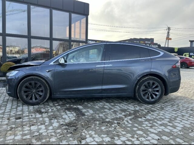 Серый Тесла Модель Х, объемом двигателя 0 л и пробегом 96 тыс. км за 16900 $, фото 21 на Automoto.ua