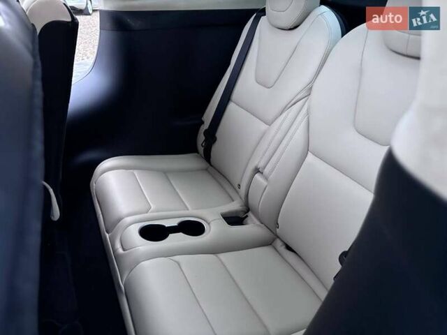 Сірий Тесла Модель Х, об'ємом двигуна 0 л та пробігом 84 тис. км за 23999 $, фото 19 на Automoto.ua