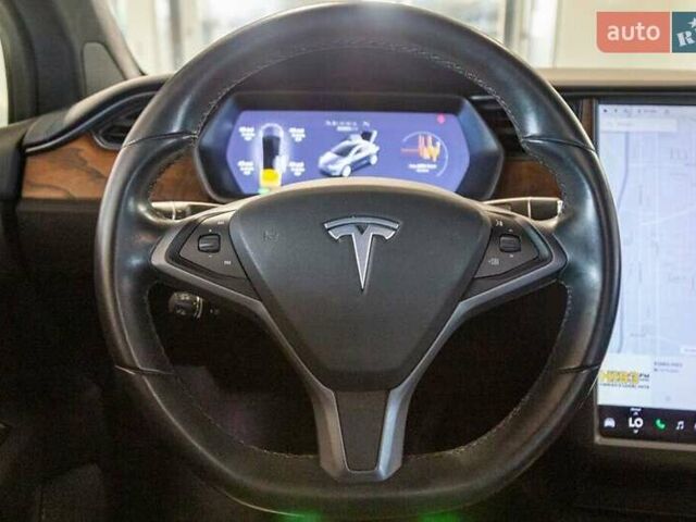Серый Тесла Модель Х, объемом двигателя 0 л и пробегом 60 тыс. км за 7900 $, фото 12 на Automoto.ua