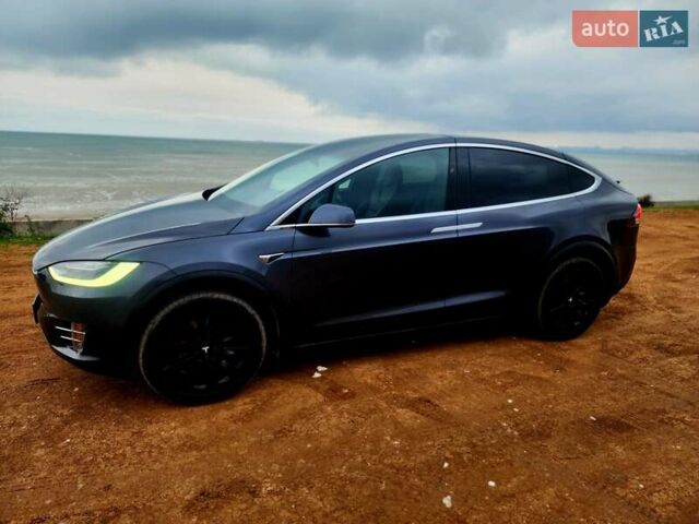 Тесла Модель Х 2018 у Одесі на Automoto.ua Сірий Тесла Модель Х, об'ємом двигуна 0 л та пробігом 185 тис. км за 27500 $, фото 1 на Automoto.ua