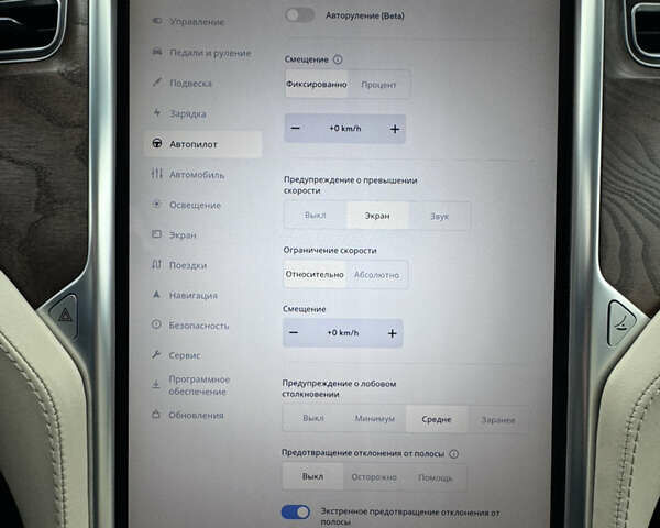 Сірий Тесла Модель Х, об'ємом двигуна 0 л та пробігом 107 тис. км за 30500 $, фото 39 на Automoto.ua