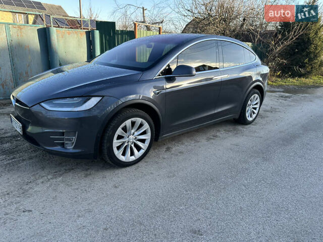 Серый Тесла Модель Х, объемом двигателя 0 л и пробегом 177 тыс. км за 21000 $, фото 4 на Automoto.ua