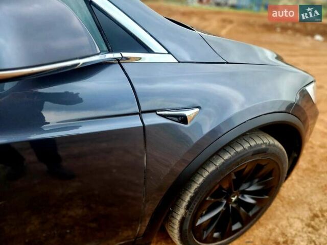 Тесла Модель Х 2018 у Одесі на Automoto.ua Сірий Тесла Модель Х, об'ємом двигуна 0 л та пробігом 185 тис. км за 27500 $, фото 11 на Automoto.ua