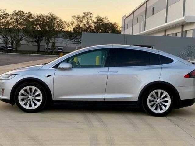 Сірий Тесла Модель Х, об'ємом двигуна 0 л та пробігом 32 тис. км за 7900 $, фото 1 на Automoto.ua