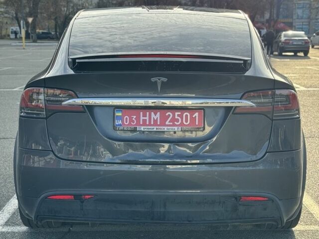 Серый Тесла Модель Х, объемом двигателя 0 л и пробегом 233 тыс. км за 17500 $, фото 12 на Automoto.ua