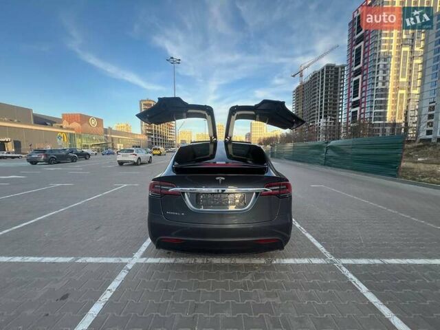 Сірий Тесла Модель Х, об'ємом двигуна 0 л та пробігом 170 тис. км за 23500 $, фото 5 на Automoto.ua