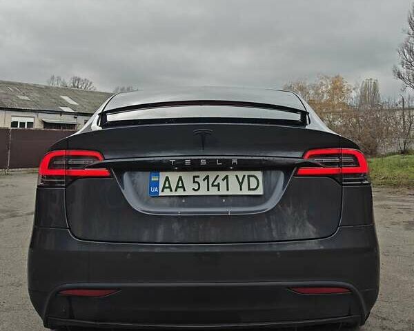 Серый Тесла Модель Х, объемом двигателя 0 л и пробегом 67 тыс. км за 35000 $, фото 4 на Automoto.ua