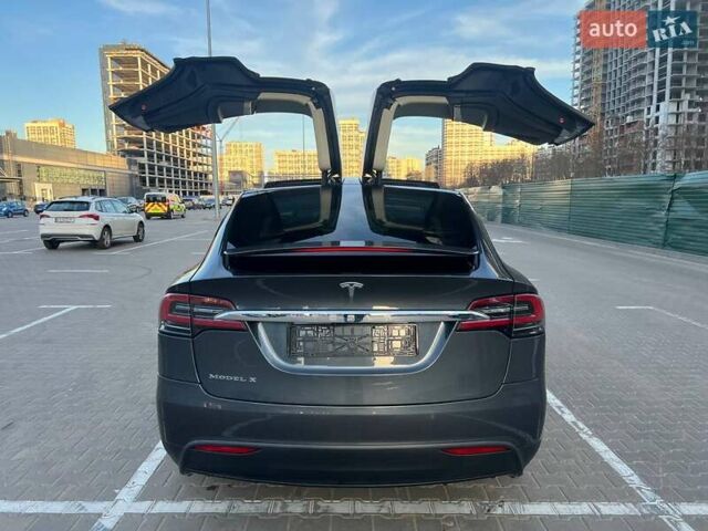 Сірий Тесла Модель Х, об'ємом двигуна 0 л та пробігом 170 тис. км за 23500 $, фото 4 на Automoto.ua