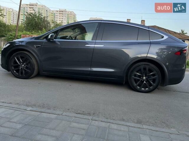 Серый Тесла Модель Х, объемом двигателя 0 л и пробегом 160 тыс. км за 29999 $, фото 36 на Automoto.ua
