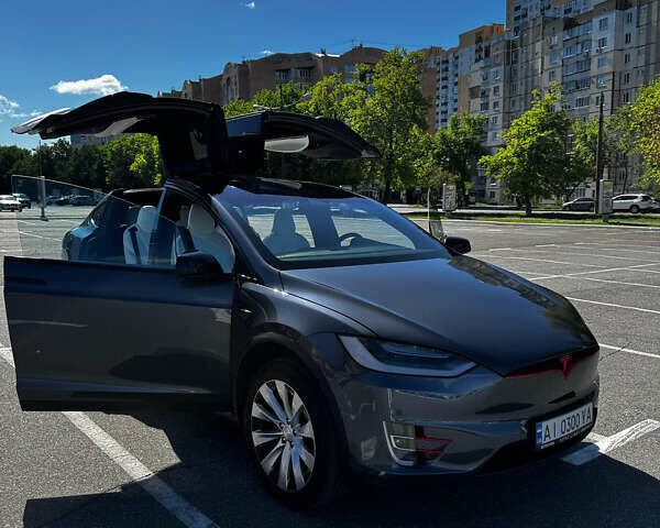 Тесла Модель Х 2019 у Києві на Automoto.ua Сірий Тесла Модель Х, об'ємом двигуна 0 л та пробігом 83 тис. км за 50000 $, фото 34 на Automoto.ua