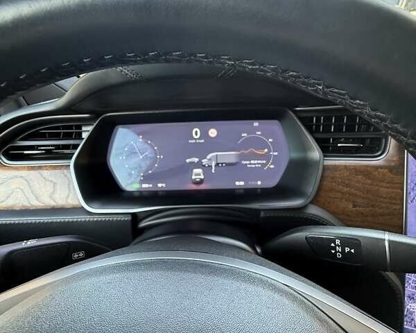 Серый Тесла Модель Х, объемом двигателя 0 л и пробегом 117 тыс. км за 28400 $, фото 15 на Automoto.ua