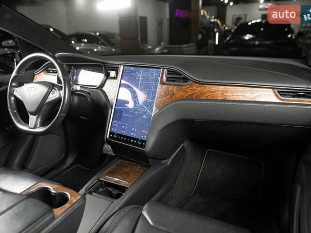 Тесла Модель Х 2019 в Одессе на Automoto.ua Серый Тесла Модель Х, объемом двигателя 0 л и пробегом 45 тыс. км за 29999 $, фото 25 на Automoto.ua