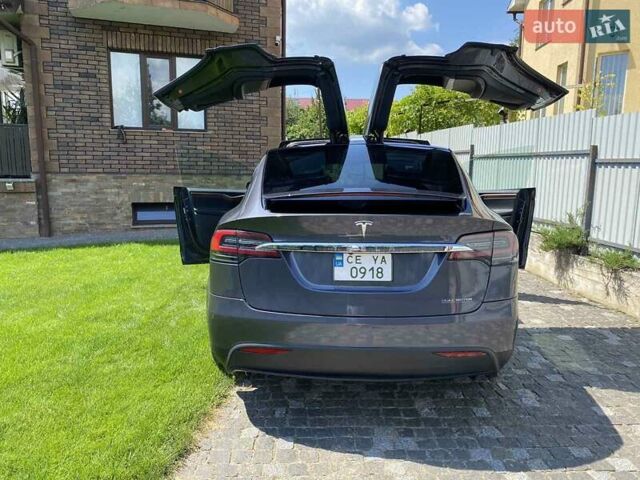 Серый Тесла Модель Х, объемом двигателя 0 л и пробегом 48 тыс. км за 62000 $, фото 6 на Automoto.ua