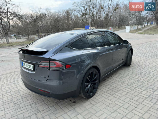 Серый Тесла Модель Х, объемом двигателя 0 л и пробегом 114 тыс. км за 48900 $, фото 3 на Automoto.ua