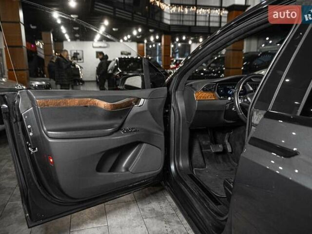 Тесла Модель Х 2019 в Одессе на Automoto.ua Серый Тесла Модель Х, объемом двигателя 0 л и пробегом 45 тыс. км за 29999 $, фото 41 на Automoto.ua