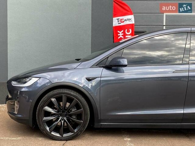 Сірий Тесла Модель Х, об'ємом двигуна 0 л та пробігом 176 тис. км за 36500 $, фото 3 на Automoto.ua