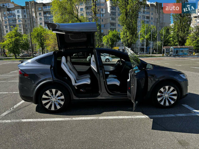 Тесла Модель Х 2019 у Києві на Automoto.ua Сірий Тесла Модель Х, об'ємом двигуна 0 л та пробігом 83 тис. км за 50000 $, фото 13 на Automoto.ua