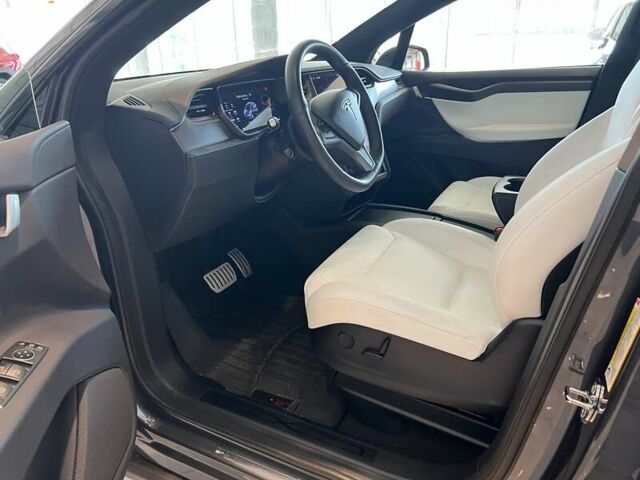 Сірий Тесла Модель Х, об'ємом двигуна 0 л та пробігом 53 тис. км за 68500 $, фото 23 на Automoto.ua